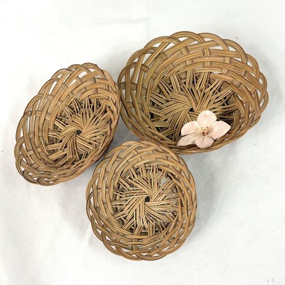 Vintage Set of 3 Woven Nesting Baskets Farmhouse Cottagecore Keys Trinkets - Picture 1 of 6